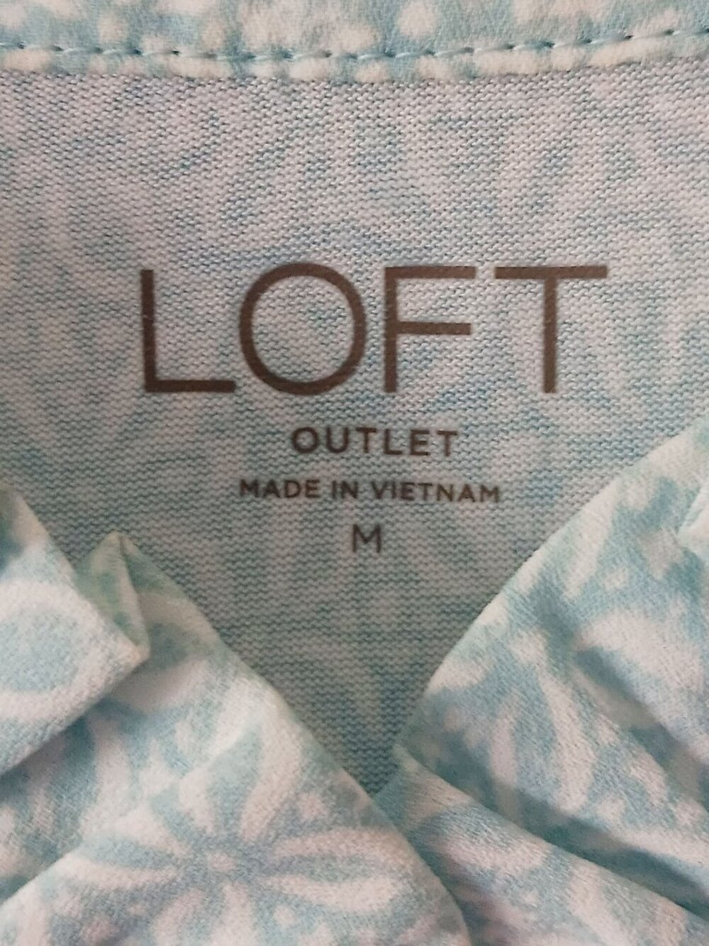 LOFT Seafoam Blue Sleeveless Floral Blouse Size M - Picture 9 of 10